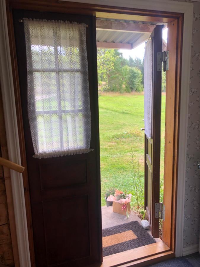 Mysig Lantlig Stuga, Nycklaroer Korsberga 외부 사진